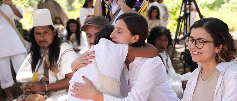 Ministra y comunidad Kogui