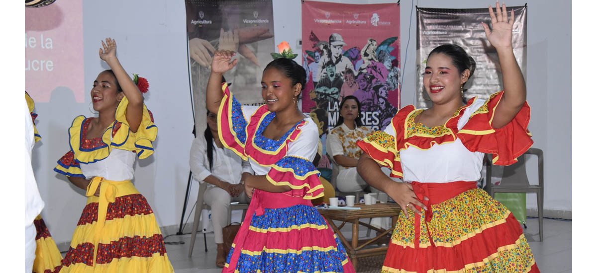 Mujeres Bailando