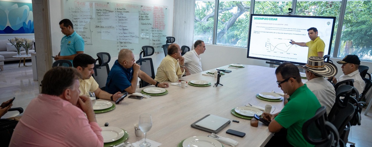 Reunión ministro de Agricultura con dirigentes de la Guajira 