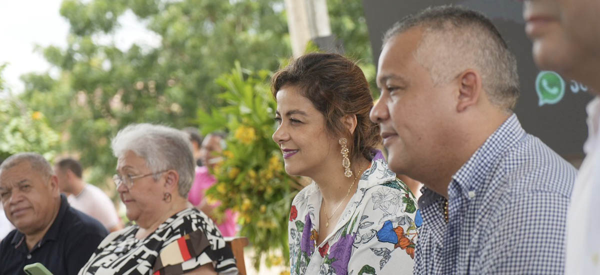 Imagen de la Ministra de Agricultura en la Guajira